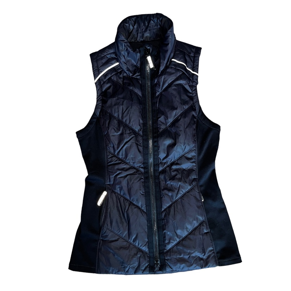 NWOT Athleta Zip Up Puffer Vest - Size Small
